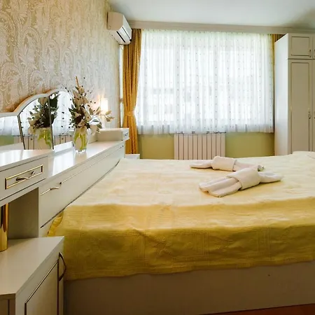 Hotell Kristal 3*