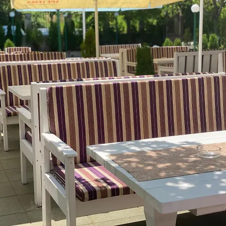 Hotell Kristal 3*