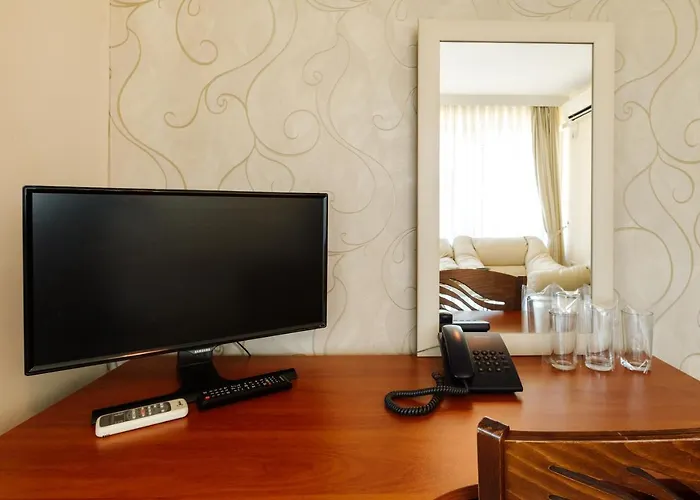 Хотел Kristal Златоград