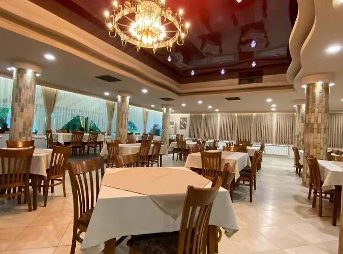 Kristal Хотел 3*