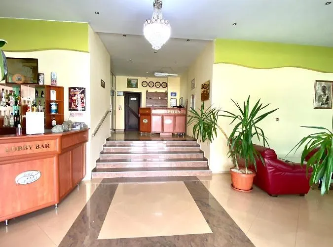 Kristal Хотел Златоград