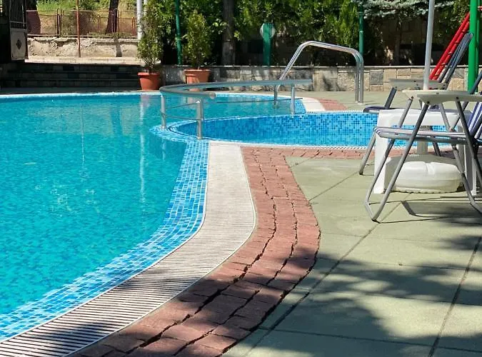 Хотел Kristal 3*